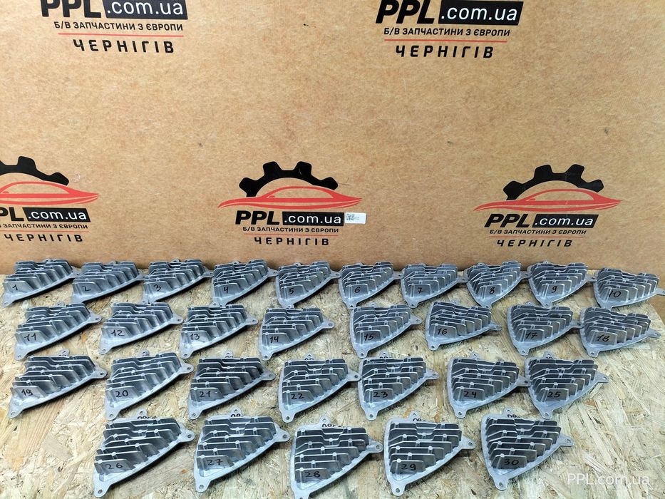 VW T-Roc 2017- Блок розжига фары модуль LED правый 2GA941479A