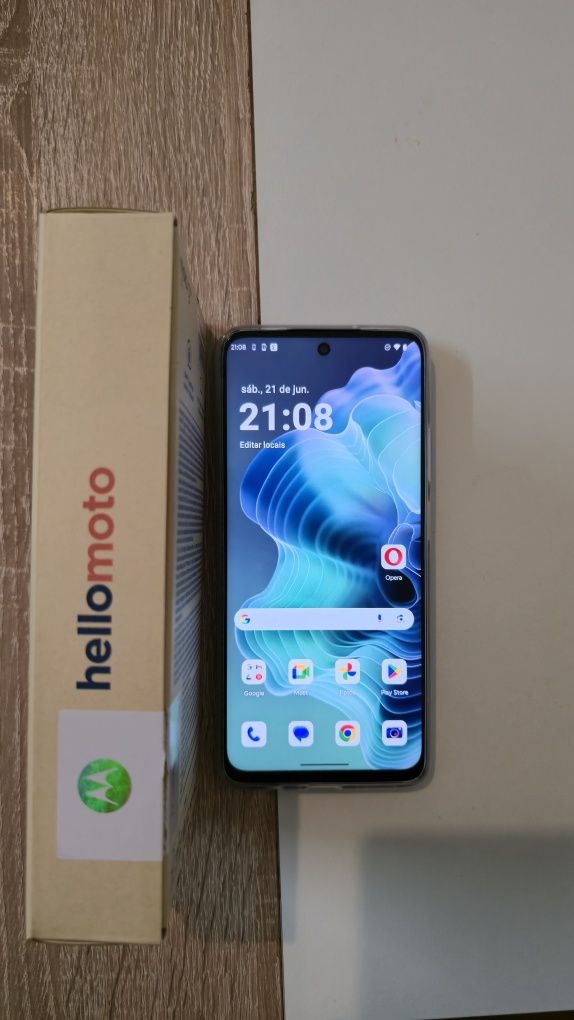 Motorola G35 5G com 128gb armazenamento