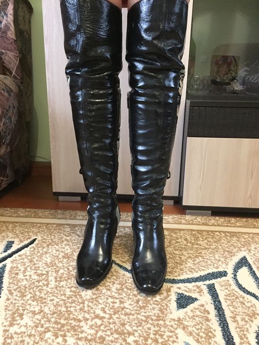 Итальянские кожанные сапоги ботфорты