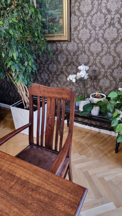 Stół dębowy + krzesła, koniec XIX w, po renowacji.