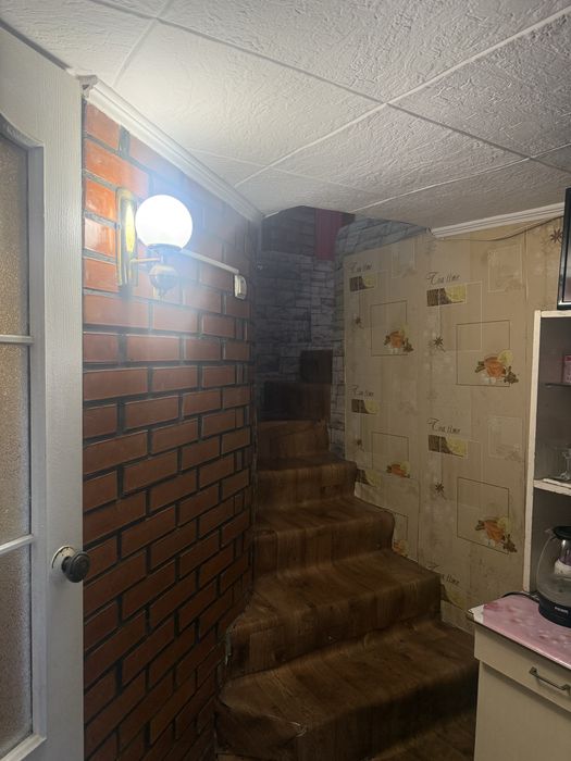 Частина будинку.