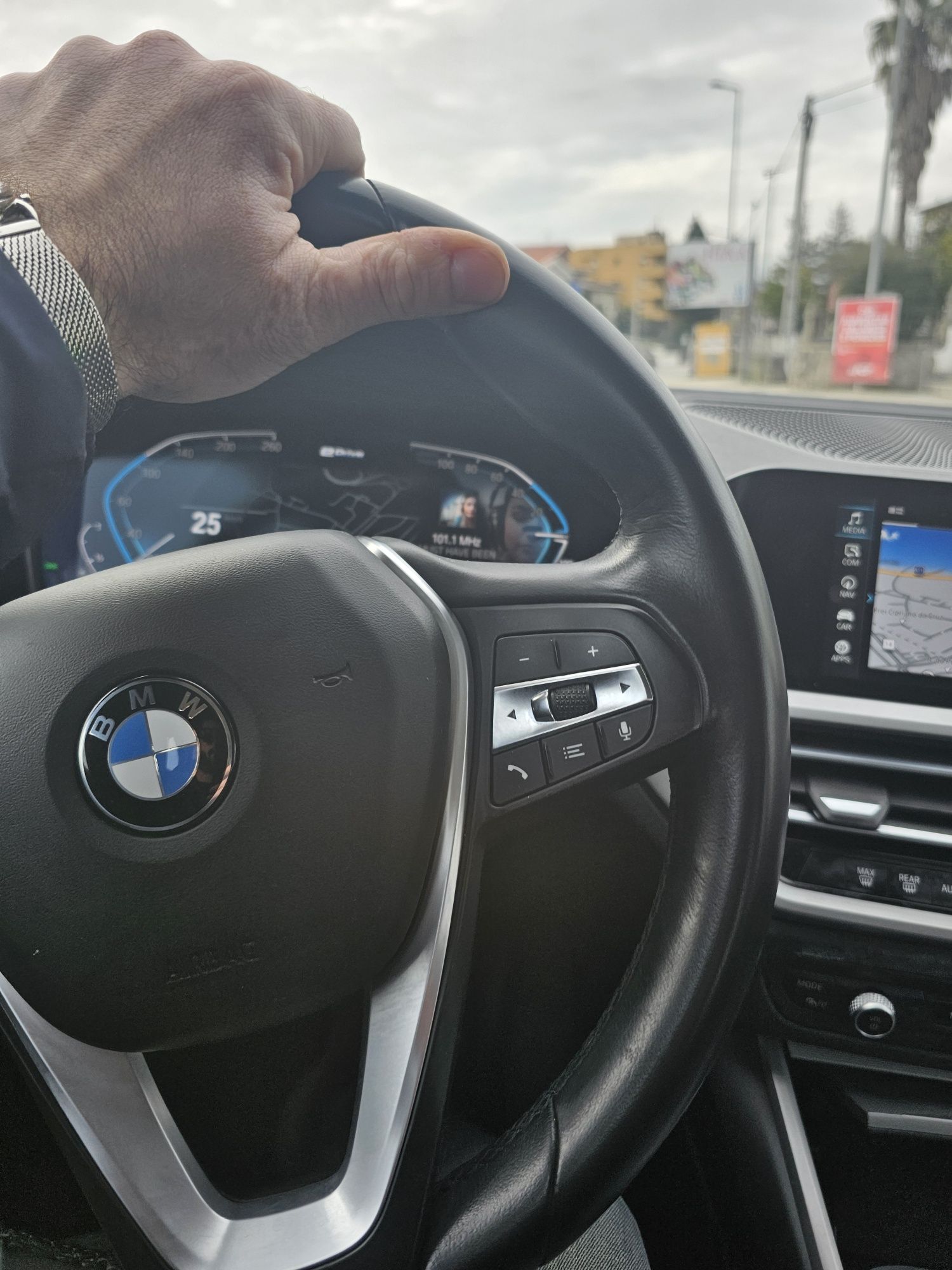 Bmw 330e 293cv 2019