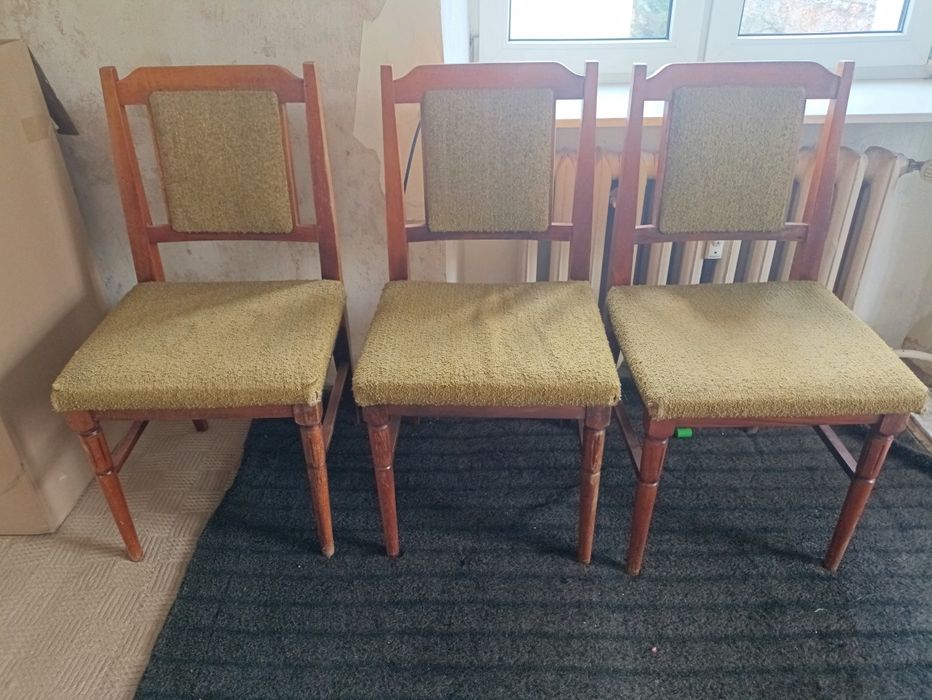 Krzesła 3 drewniane