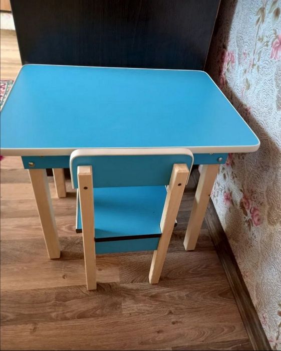 Дитячий стіл-парта та стілець.1.5-7 років.стол-парта и стул