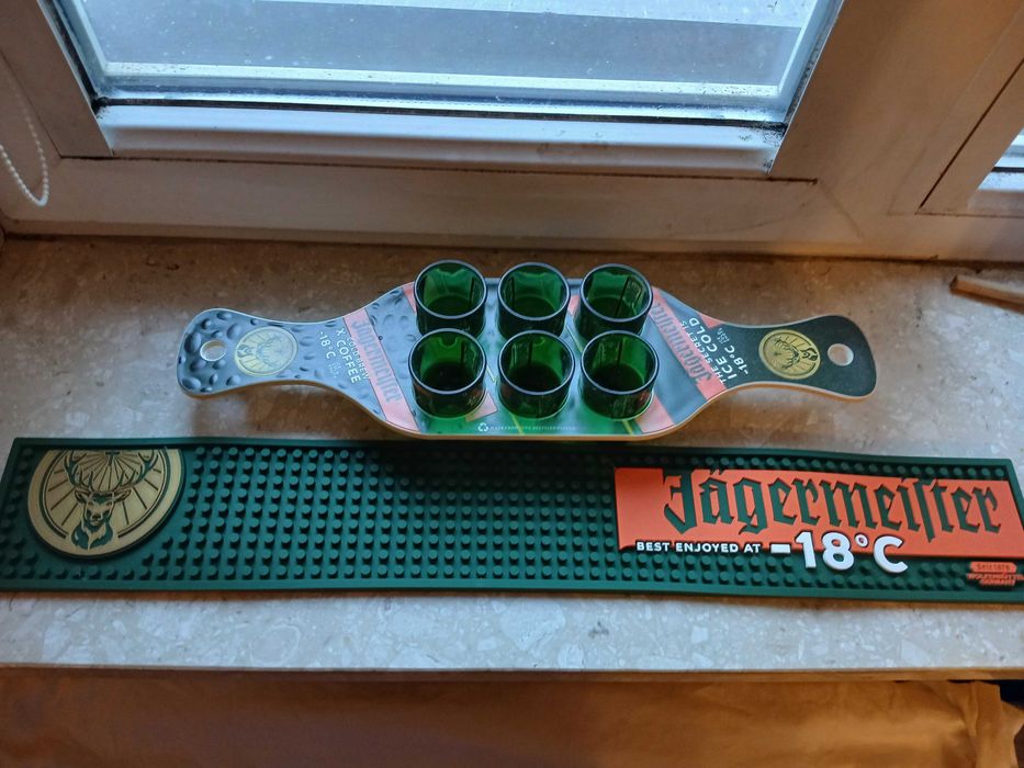 Mata barowa Jagermeister + kieliszki