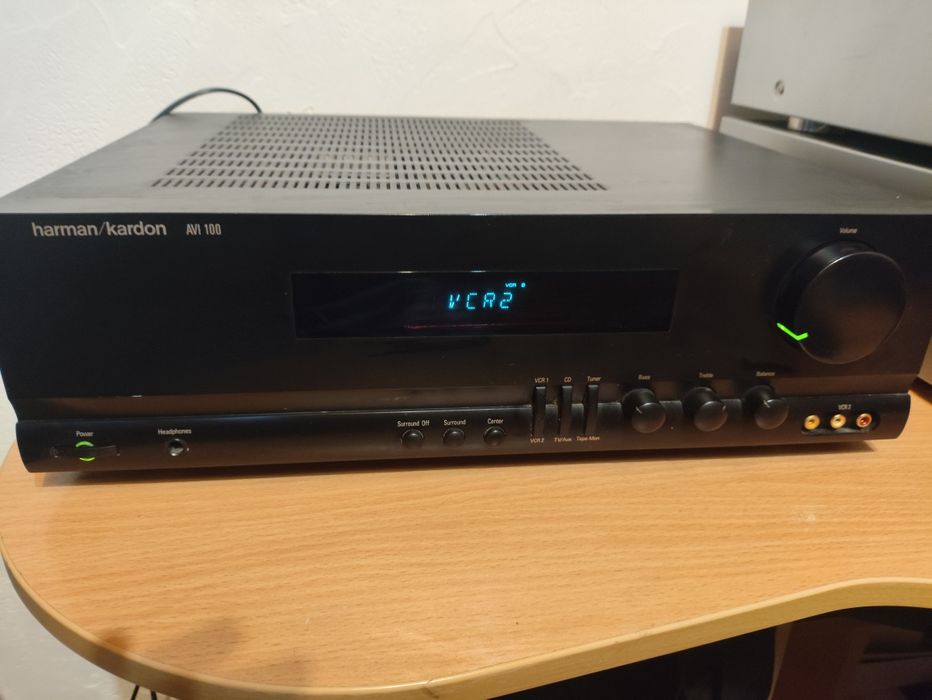 Wzmacniacz Harman Kardon AVI 100