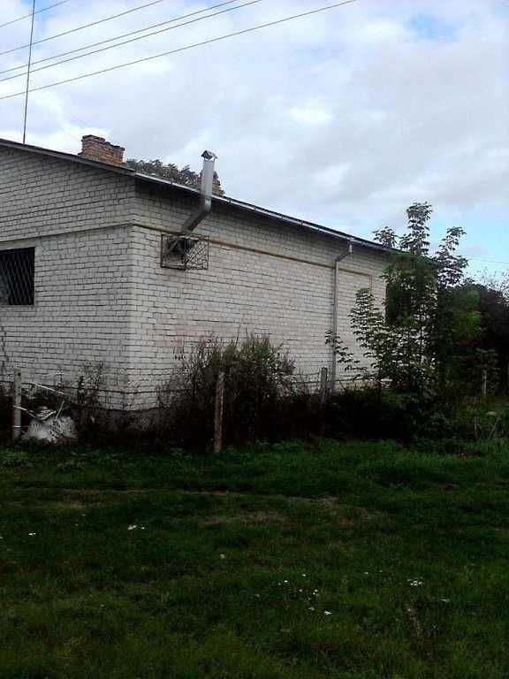 Нежила будівля 146 м2 Чернігівська обл., с.Радянська Слобода  10 000$