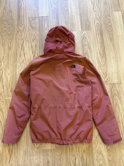 Трекінгова куртка The North Face Gore Tex