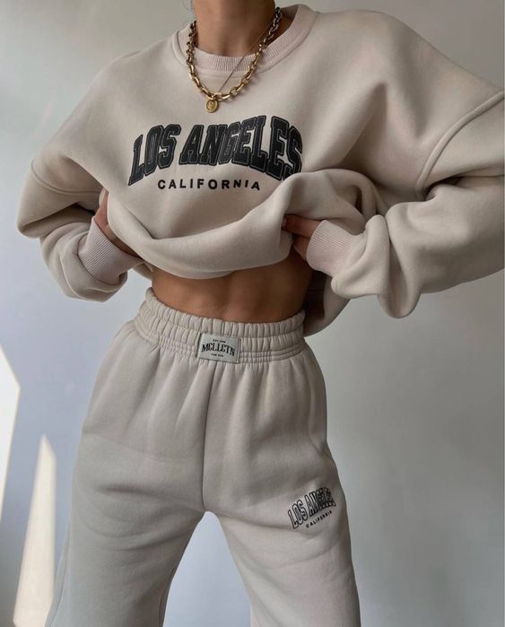 Женский костюм на флисе не кошлатится