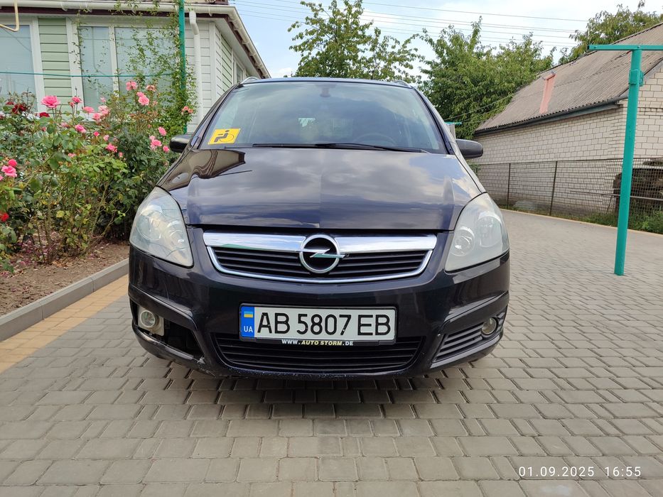 Opel Zafira B 2007 1.8 бензин
