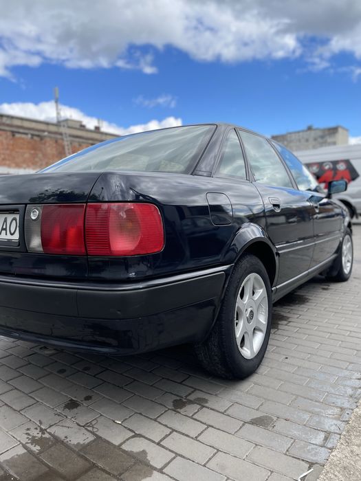 Продам Audi 80 b4 1993