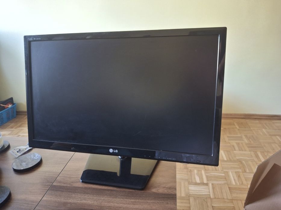 Monitor / TV 2w1 LG M2732d 27cali