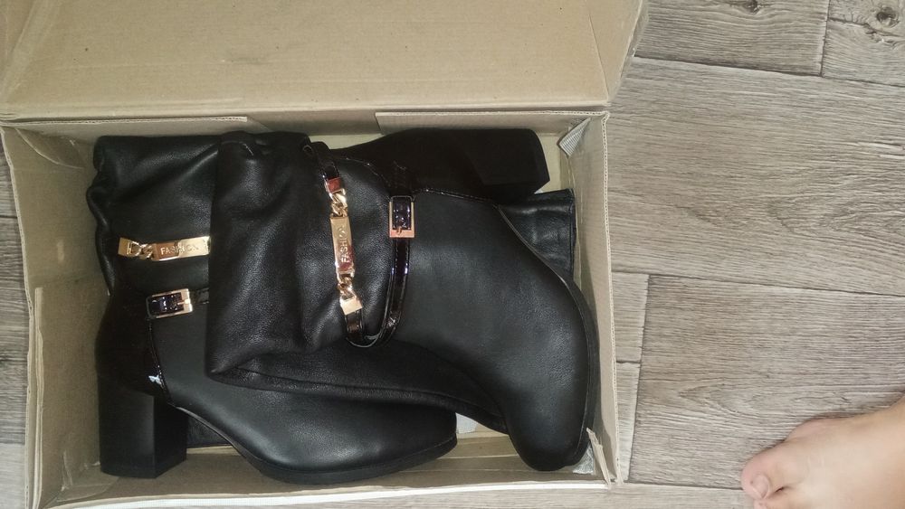 Нові кожані сапоги 38 розмір