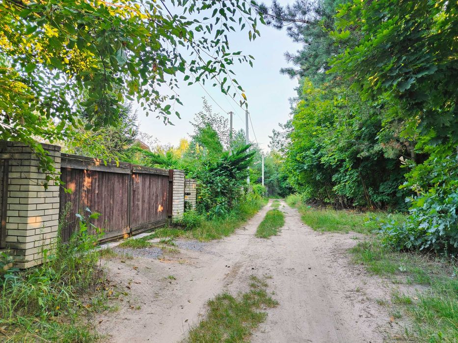 Місце мрії! 15 соток під забудову прямо в лісі, біля озера.