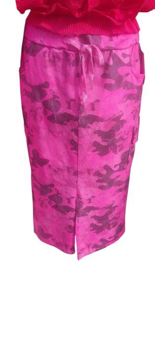 Spódnica moro różowa za kolana