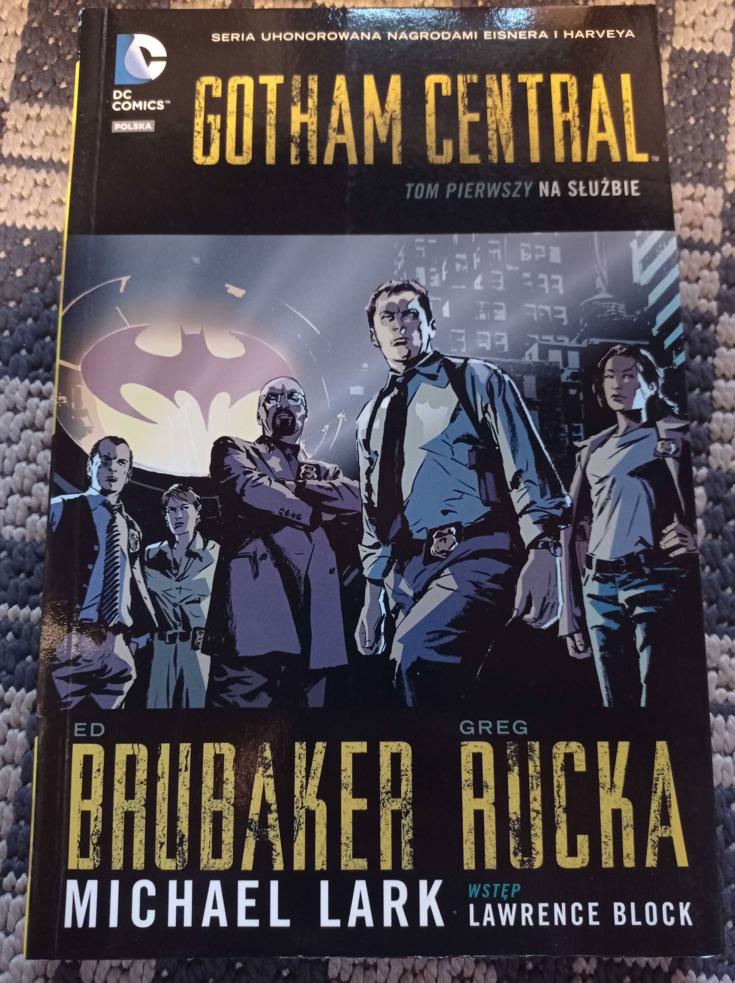 Komiks "Batman - Gotham Central: Tom Pierwszy Na Służbie" Ed Brubaker
