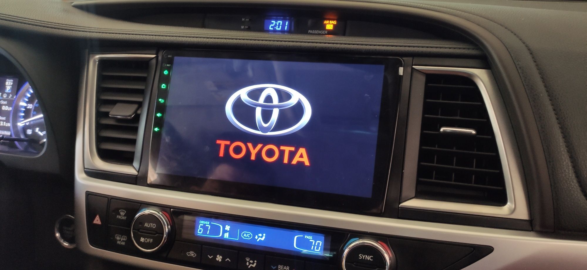 Новая магнитола Toyota Highlander 2015-2019 г с CarPlay+QLED 8 ядер 4G
