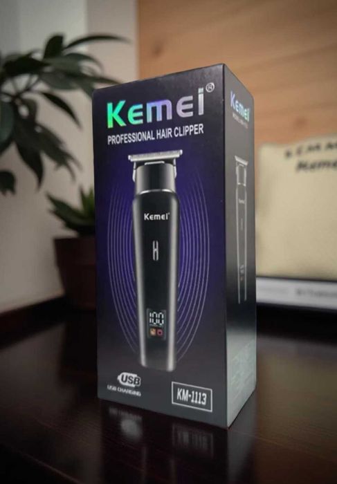 Машинка для стрижки волосся тример з насадками