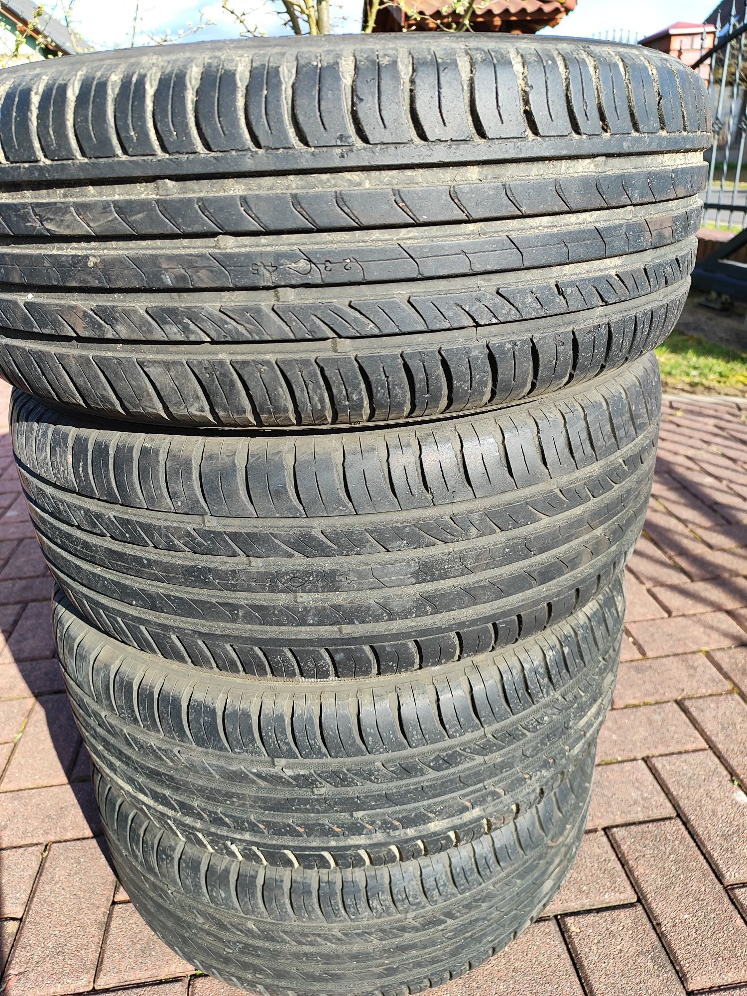 Opony Nokian letnie 205/55/16