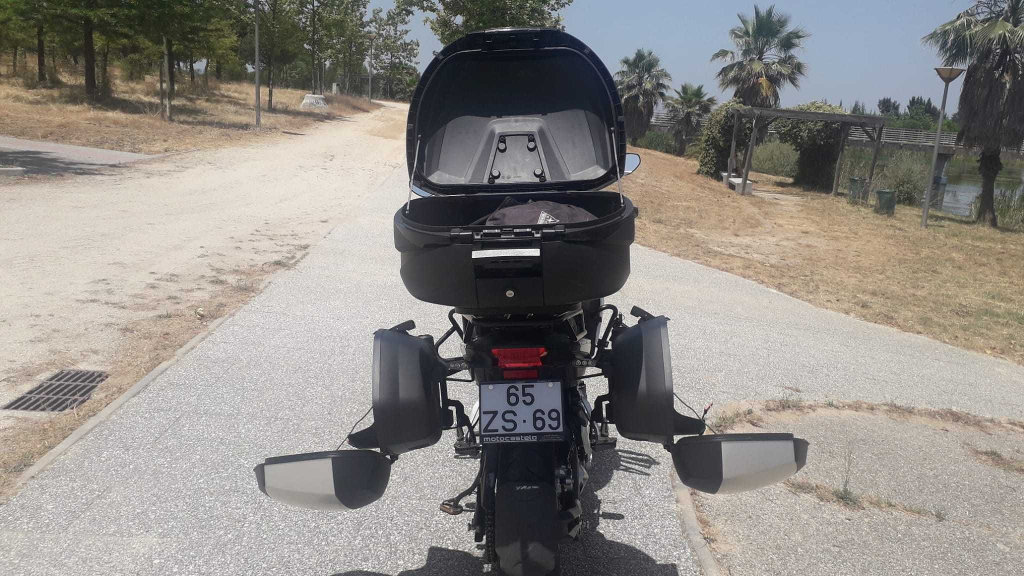 Benelli TRK 502 c/ malas ano 2019