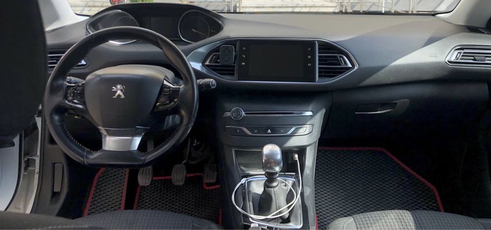Продам авто (машину) Peugeot Пежо 308 2019 рік