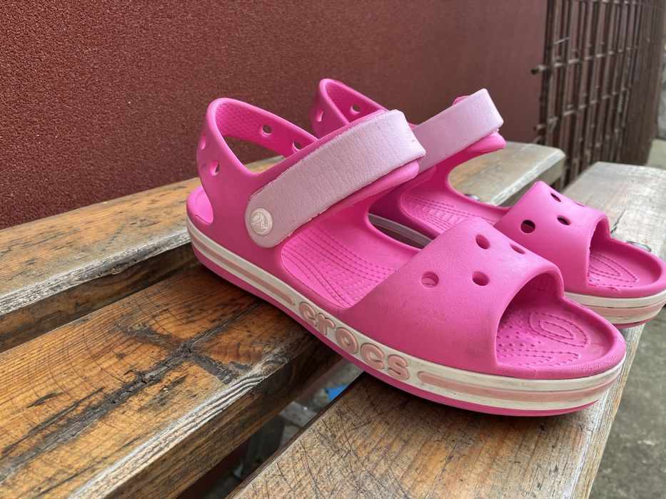 Crocs sandały J3