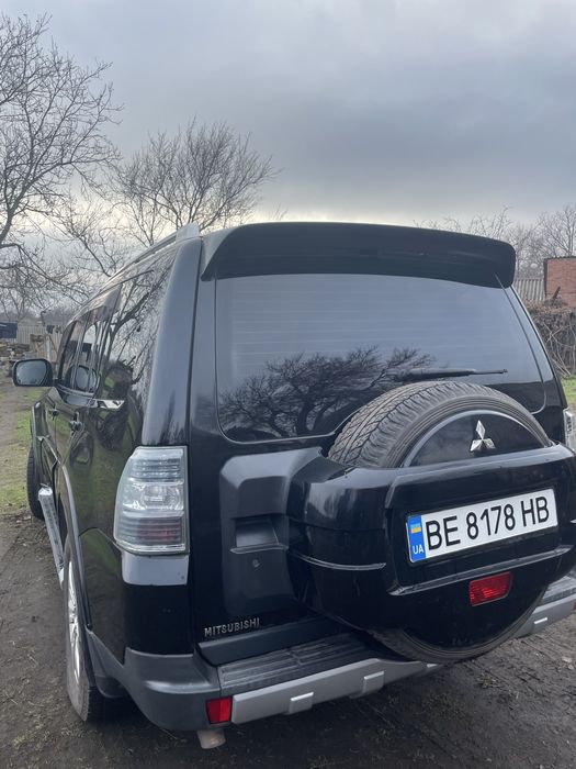 Продам Pajero Grand Wagon 4