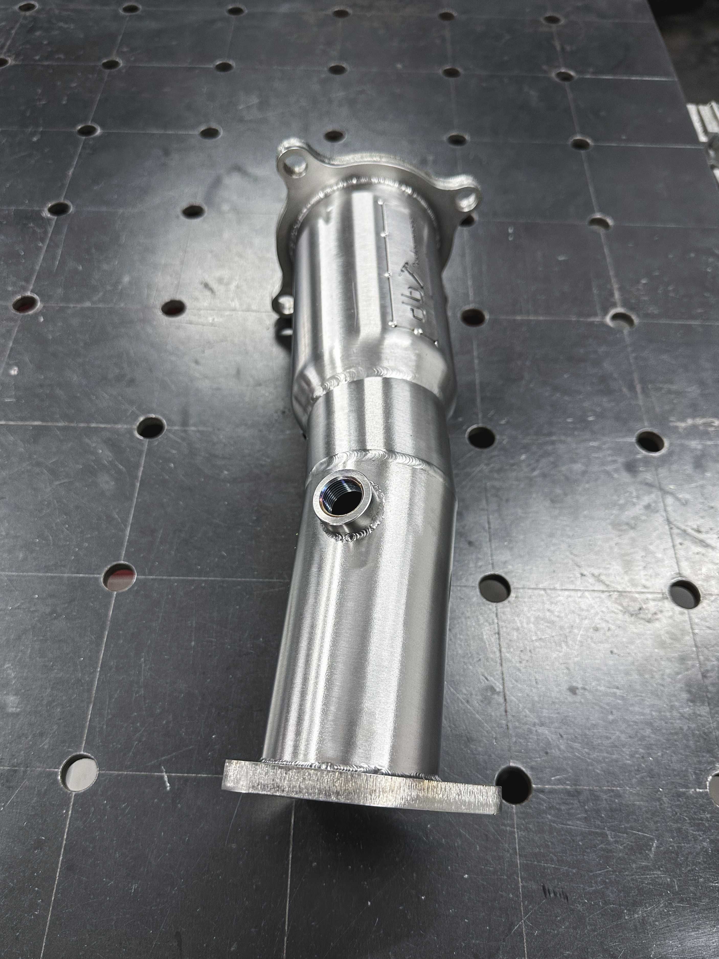 Downpipe Audi A4 B9 / A5 F5 2,0 TFSI