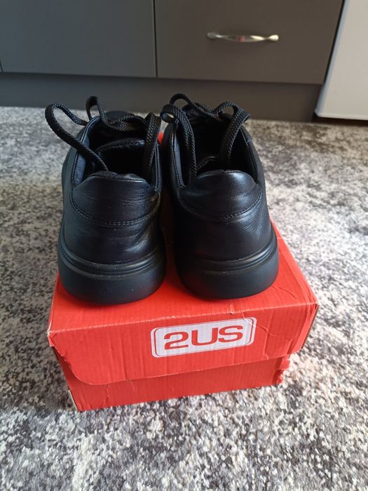 Продам чоловічі шкіряні кеди