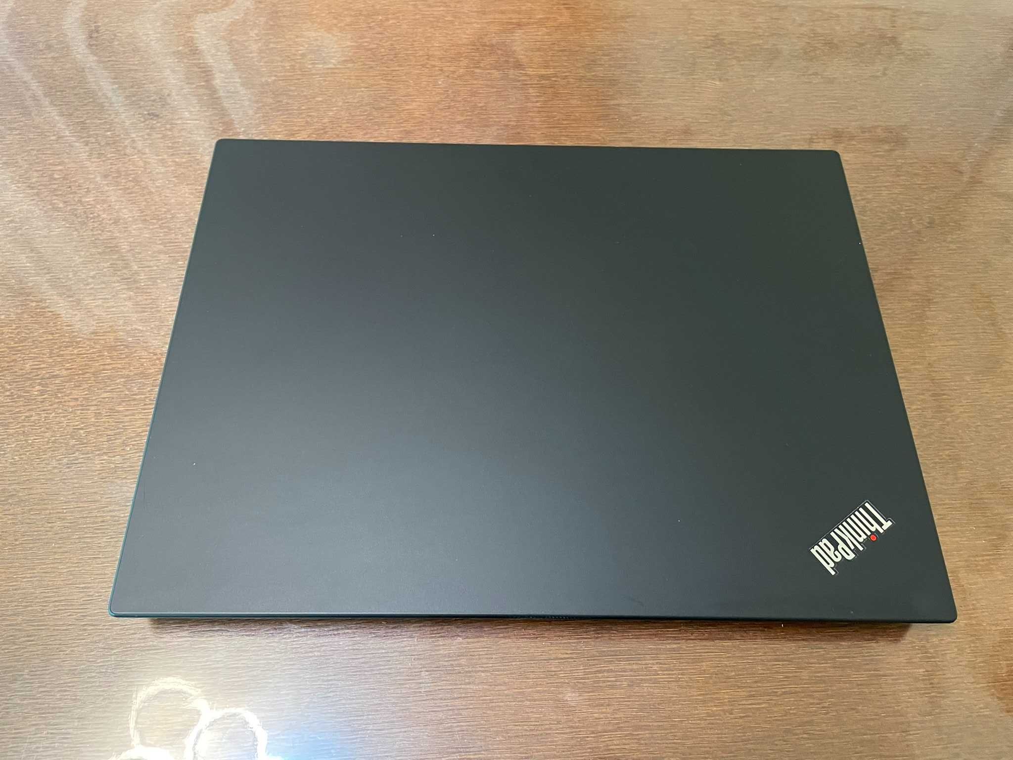 Ноутбук 14" FHD Lenovo Thinkpad E495 (Ryzen 5 3500U/8/SSD256/Vega 8)