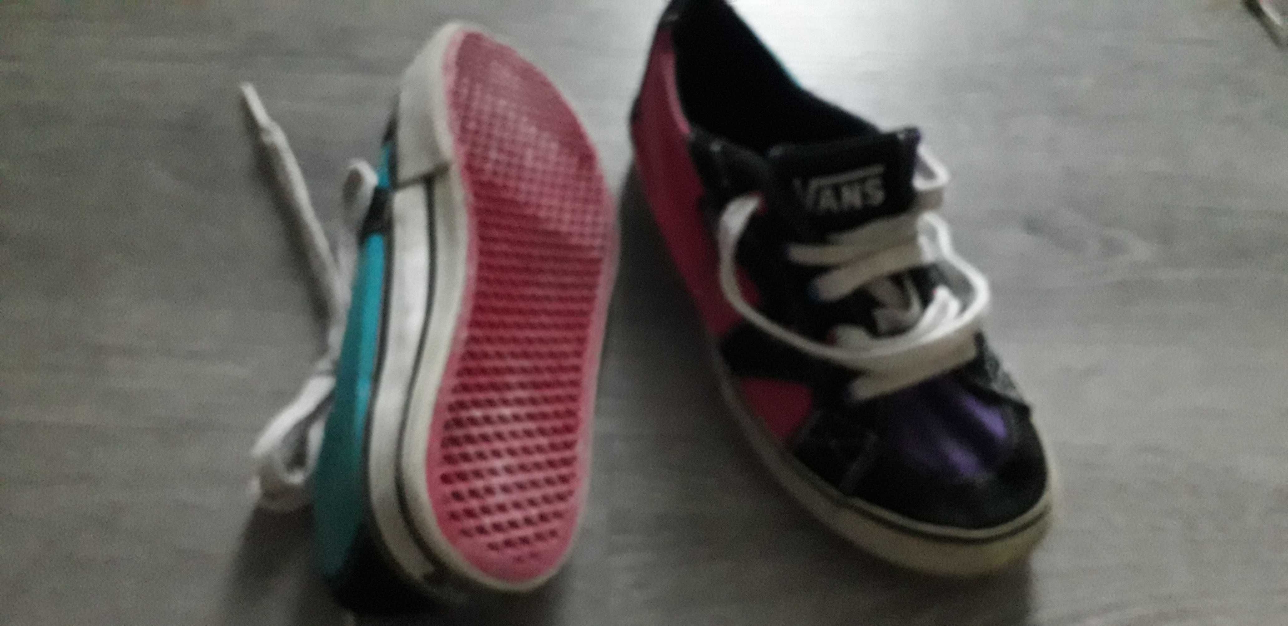 All star; Geox; Vans Nr.26