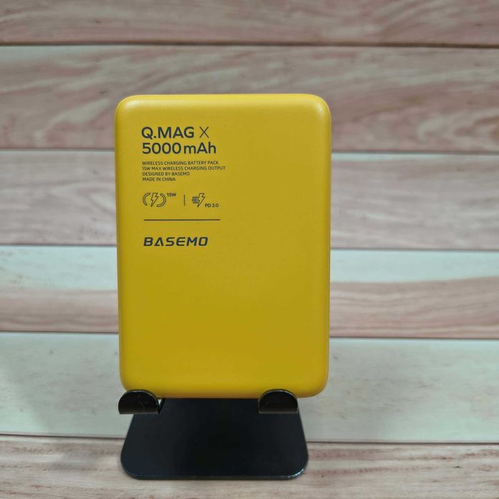 В упаковці магнітний повербанк для iPhone 11 Type-C 22,5Вт 50000 mAh