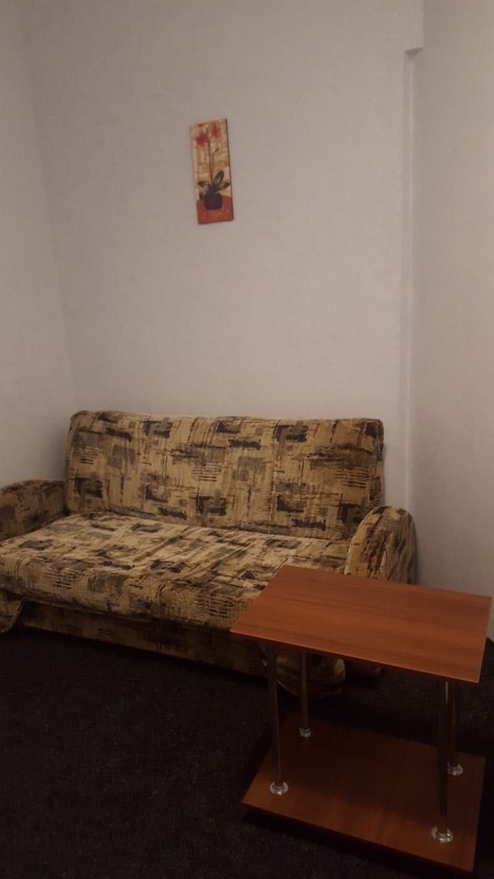 Недорого на Перемоги, поряд залізничний