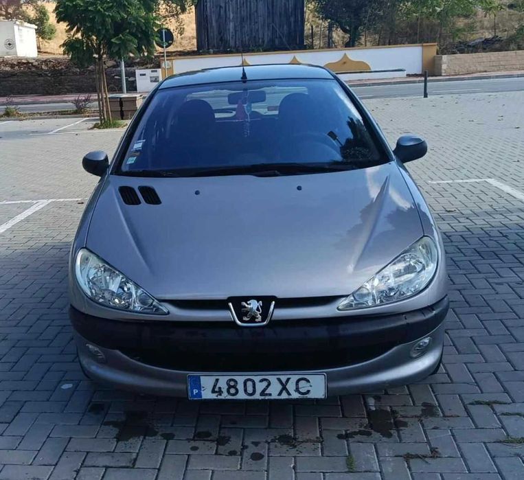 Peugeot 206 1.2 a Gasolina – 2004 | Excelente Oportunidade