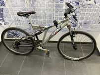 Bicicleta com suspensão 70€