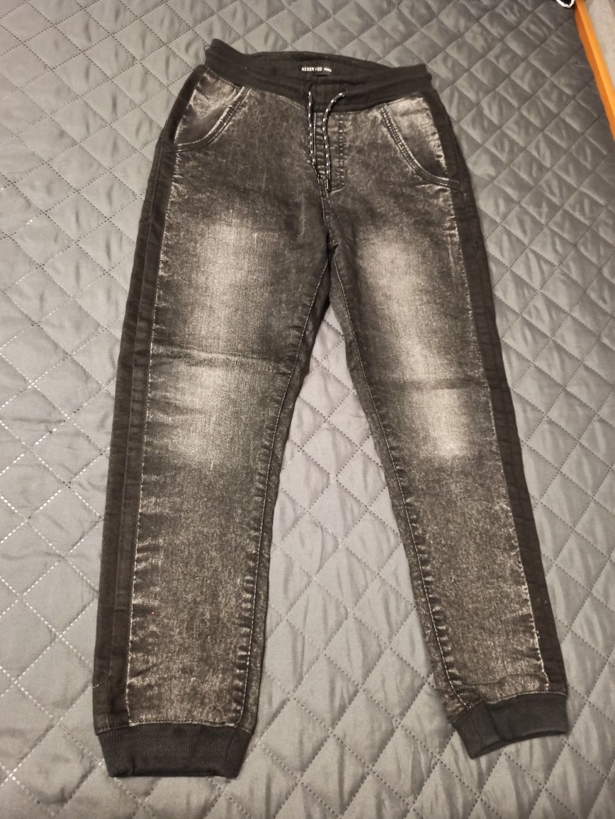 Spodnie jeansy chłopięce Reserved r. 140