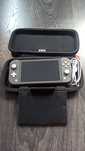 Nintendo switch lite szary