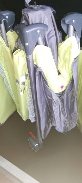 Cama de viagem, como nova