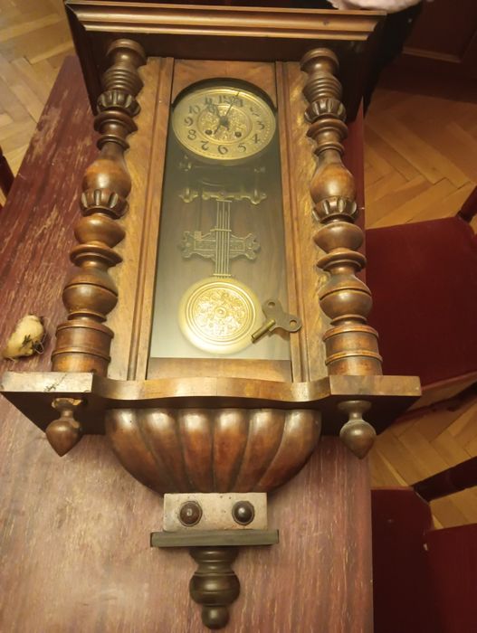 Sprzedam zegar wiszący sprawny