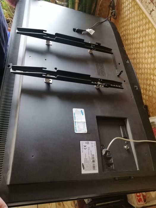 Жидкокристаллический телевизор Самсунг