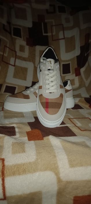 Чоловічі кросівки Burberry