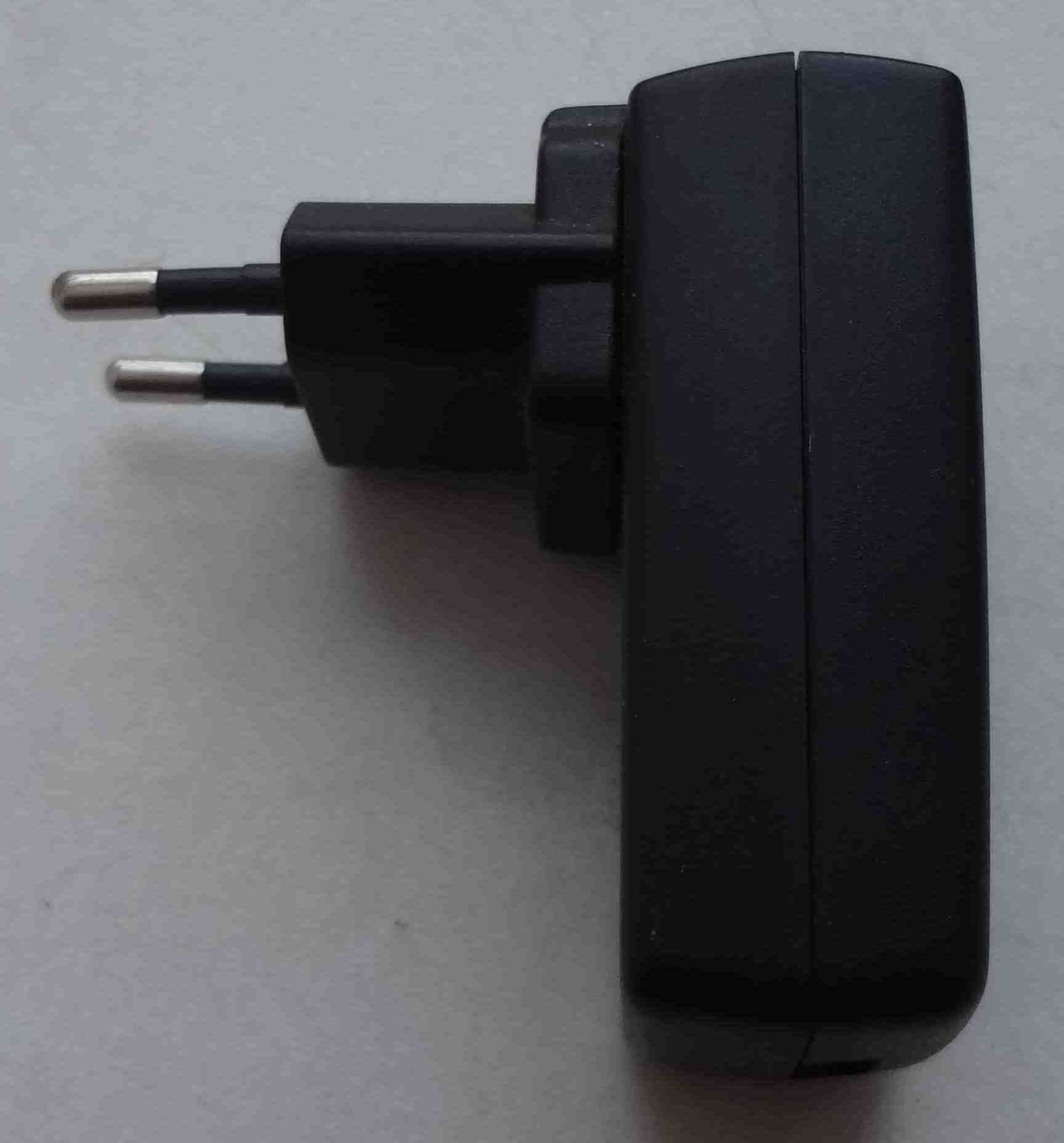 Блок питания Switching 5V 1A UEWCP-050100SPA адаптер USB
