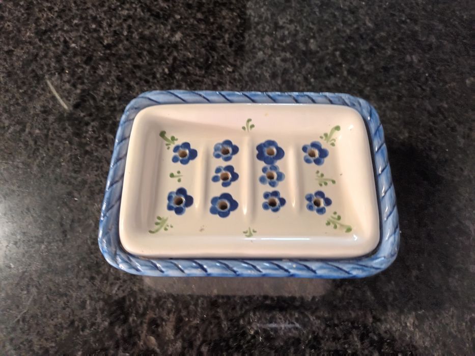 Saboneteira pintada à Mão como nova