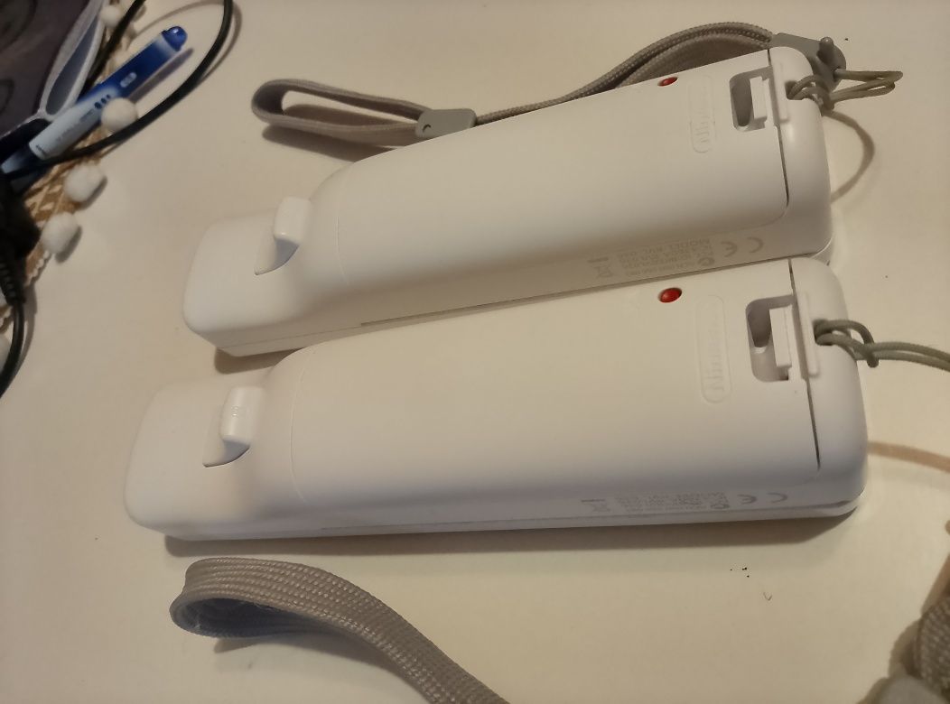Oryginalny kontroler Nintendo Wii motion plus inside