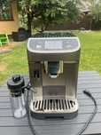 Кавомаина Delonghi Magnifica Plus стан ідеальний гарантія