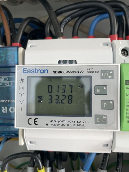 Inversor hibrido trifasico 10kW de Solplanet ASW10kH T3