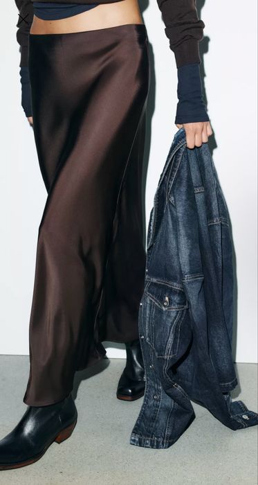 Шоколадна Сатинова спідниця zara