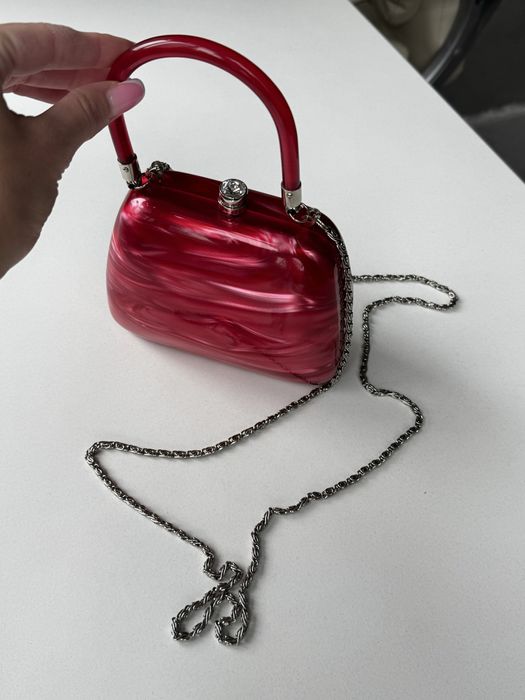 Продам новий вечірній клатч з червоного перламутра.