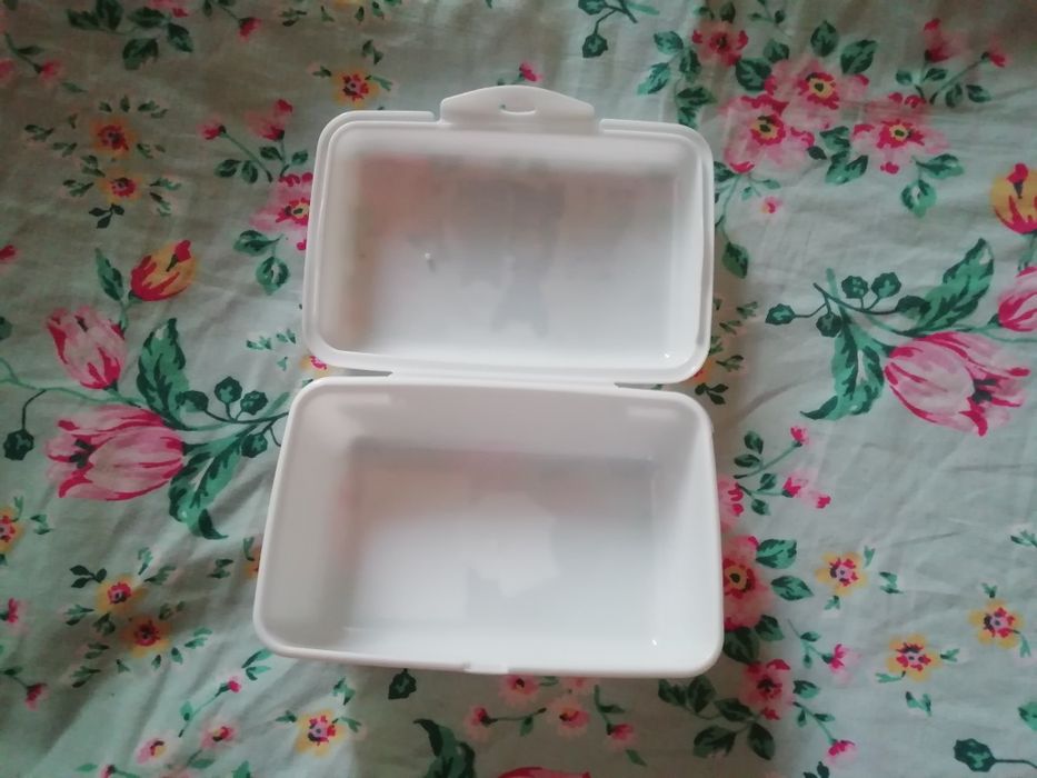 Pojemnik na karmę, smakołyki dla psa/kota