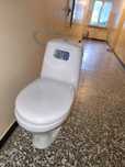 WC kompaktcersanit eko 2000 na działke